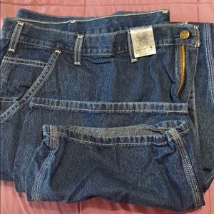 Like new 52 x30 men’s Carhartt Carpenter jeans